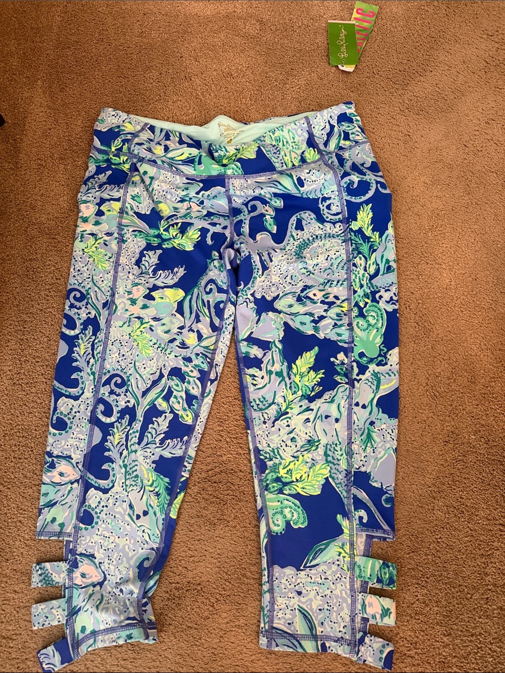 Lilly Pulitzer Blue Floral-Print Capri Leggings with Mint Accents
